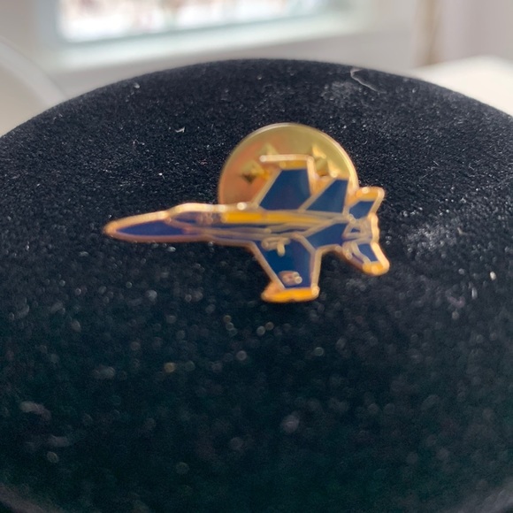 Blue Angel Pilot Fighter Pin - Picture 1 of 2